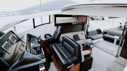 Expérience de luxe sur un yacht Sunseeker de 64 pieds | Puerto Vallarta (nourriture incluse)