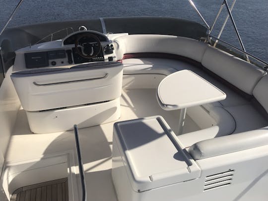 Yates a motor Princess 45 Fly