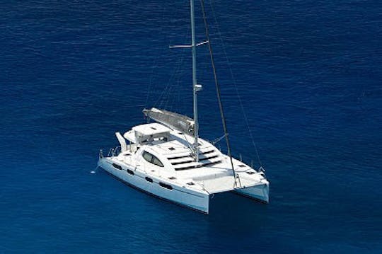 A luxurious sailing catamaran in Okinawa, the only one of its kind in Japan!!