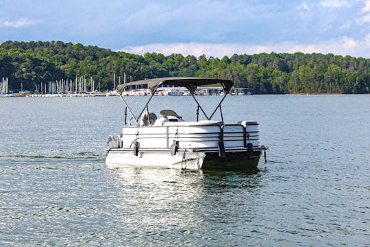 Novo barco flutuante de luxo premium no Lago Lanier