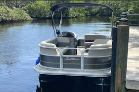 New 18ft pontoon boat available for you to explore beautiful Sacramento 