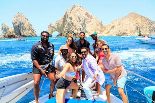 Location de yacht à moteur de 74 pieds pour 55 personnes à Cabo San Lucas, Baja California Sur