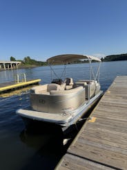 ALL INCLUSIVE Avalon Pontoon 17 Feet RELAX AT THE LAKE
