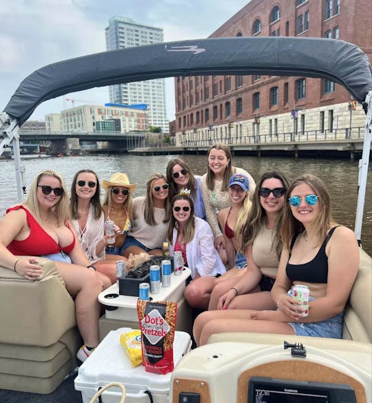 Luxury Pontoon Boat Ride Along the Milwaukee River