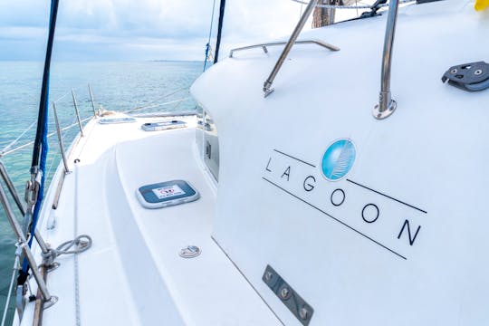 40ft Lagoon Luxury Catamaran ⛵️ On Isla Mujeres 🏝️