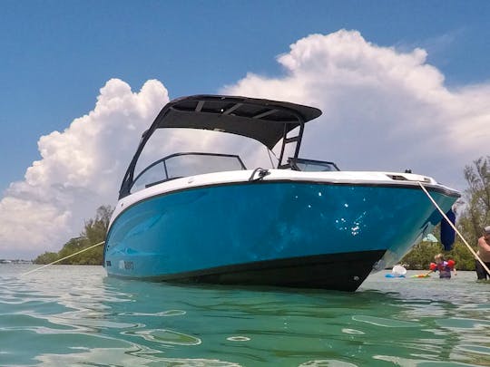 Charter this brand new 2023 25ft Yamaha AR250 Jetboat in Sarasota