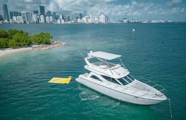 45 Maxum Yacht for Charter in Miami