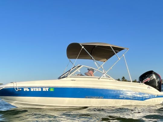 19ft Stingray Bowrider Rental in Treasure Island, Florida