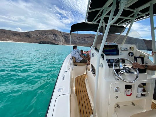 Pursuit 30’ Visit Balandra and Espíritu Santo with Locals