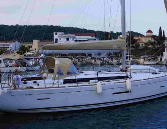 Dufour Quitapesares 45 Sailing Yacht