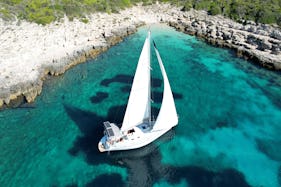 Pakleni islands Hvar — private sailing tour 