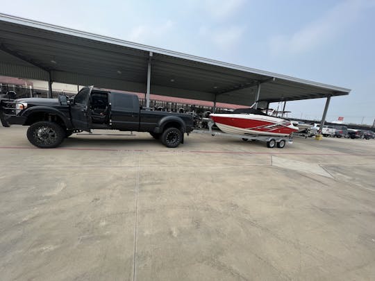 Nuevo bayliner VR5 de 200 CV