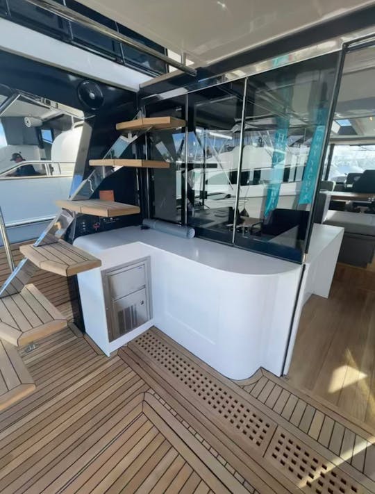 Location de yacht privé à Port Washington - Flybridge de 52 pieds sur l'océan