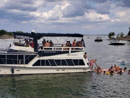 Gypsy Danger 65' - Largest Luxury Yacht On Lake Lewisville - 4 Hour Minimum