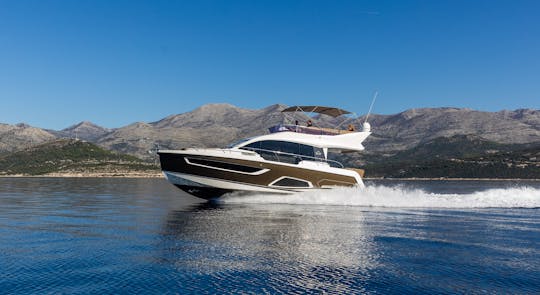 Sealine F430 Luxury Motor Yacht for charter in Dubrovnik