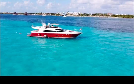 VIVE | Awesome Dyna Craft 79 ft Yacht for a Memorable life moment at Cancun.