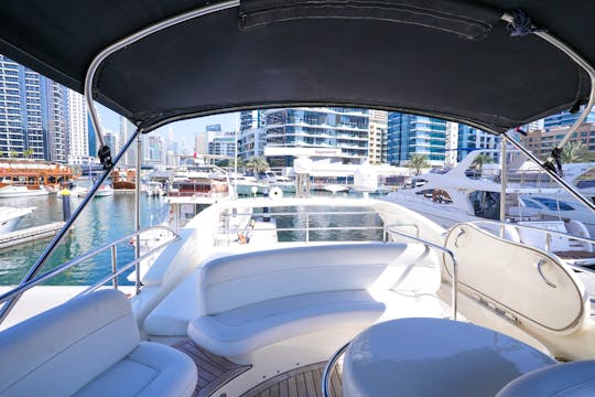 Luxurious Azimut Princess 50ft for 14 person!