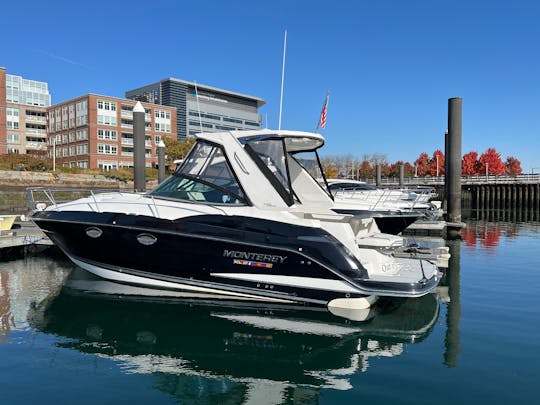 Monterey 335: disfrute del tiempo en uno de los barcos más nuevos del puerto