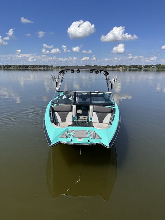 Crucero MasterCraft de lujo con capitán
