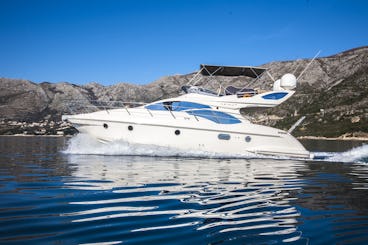 El lujoso yate a motor Azimut 43 Fly en Dubrovnik, completamente renovado en 2022