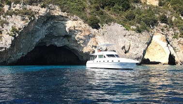 Yacht à moteur Piantoni Fantasy 45 - Croisières privées quotidiennes - île de Poros