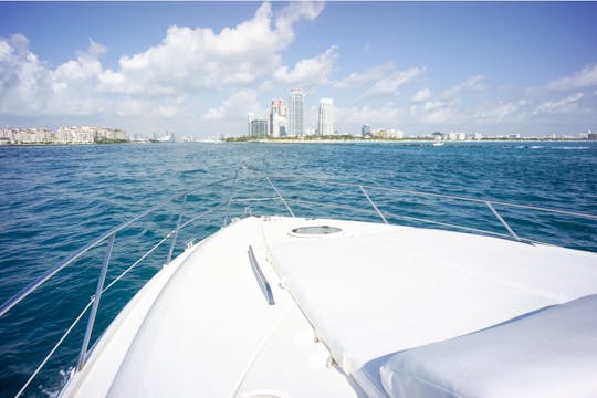 PROFITEZ DE MIAMI À BORD D'UN FLYBRIDGE DE 57 PIEDS DE LONG ! ! ! Une heure gratuite du lundi au jeudi