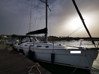 Excursions quotidiennes à la voile à Tarente sur le voilier Beneteau Cyclades 393