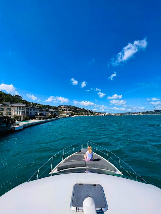 Bosphorus Brilliance: Bespoke Yacht Experiences in the Heart of Istanbul!