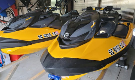 Offre exceptionnelle pour les jumeaux Sea-Doo RXP X 300 2022 à Lake Murray