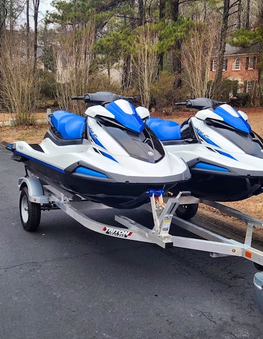 Dos Yamaha VX-C Waverunners 2023 alquilan 1 o 2 en el lago Lanier