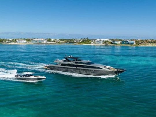 Yacht de luxe Cresent de 110 pieds aux Bahamas