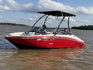 Gorgeous Yamaha Power Ski Boat For Rent In Oklahoma!
