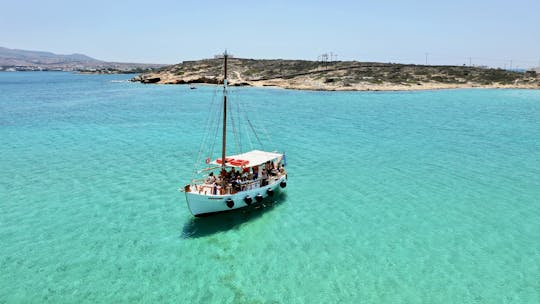 Excursion quotidienne en bateau avec tuba à Antiparos et Despotico