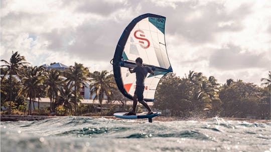 Electric Hydrofoiling | Wing Hydrofoiling | Kiteboarding Lessons