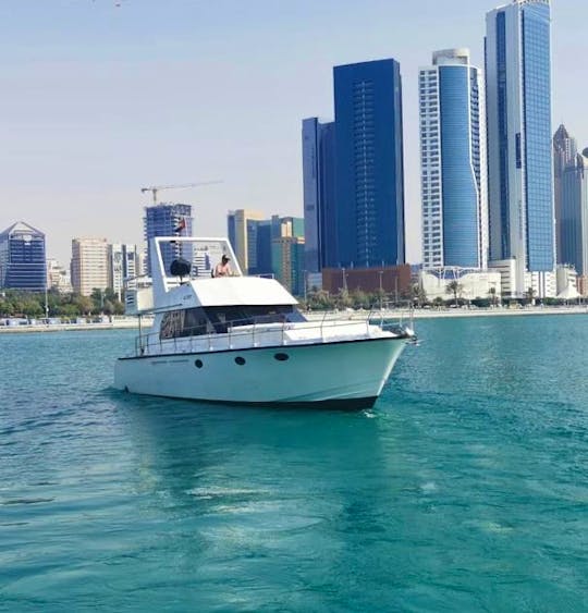 YACHT AVAILABLE 42FT FOR RENT IN ABUDHABI 