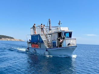 Auténtico viaje en barco griego 