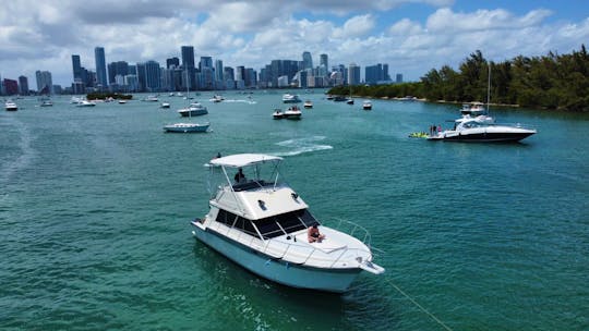 Enjoy Miami In 44ft Silverton White!!!!