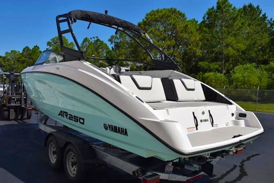 Enjoy Yamaha AR250 Jet Boat in Cape Coral, Florida (minimum 3 days)