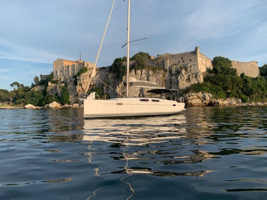 Hanse 385 Magnífico aluguel de veleiros em Cote d'Azur, França