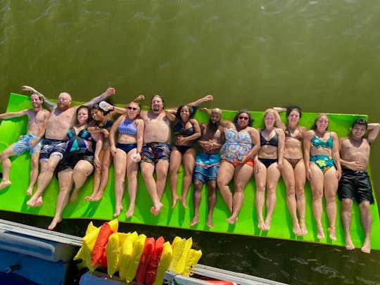 Pontón de dos pisos con tobogán acuático para 15 personas en Lewisville, Texas (¡Lirio Pad gratis!)
