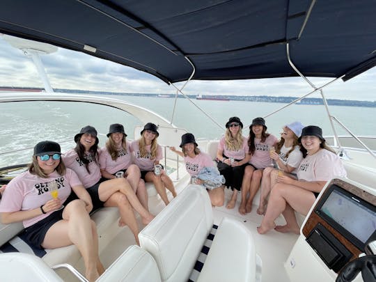 Luxury Cruising at its best | Meridian 411 Sedan Bridge Yacht