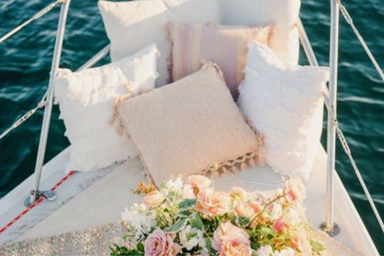 Private Romantic Sailing Tour from Barcelona