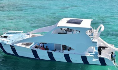 Yacht privé 5 étoiles de luxe à Punta Cana avec capitaine et équipage tout compris !