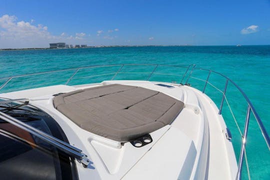 Sunseeker 64’ with Superyacht Crew. Visit Isla Mujeres in Style!