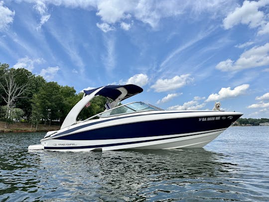 Navega por el lago Norman durante todo el verano (conductor incluido 👨‍✈️)