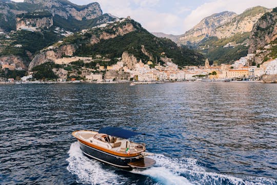 Wonderful Apreamare 38ft Motor Yacht in Maiori