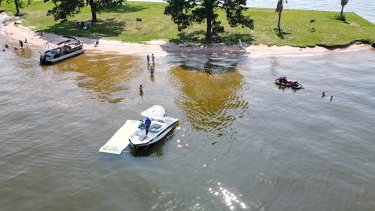 Bowrider + Water Sports in Lake Houston/San Jacinto River