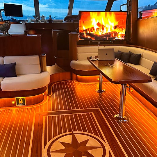 Luxury Yacht Rental on the Bosphorus: An Unforgettable Experience!