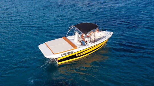 Navegue com conforto no Omega 22 — aluguel de barco para 10 pessoas