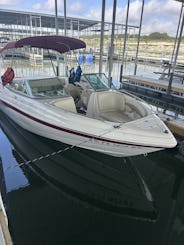 Bateau Chaparral 220 SSi | Ski, wakeboard et tube sur Canyon Lake Tx